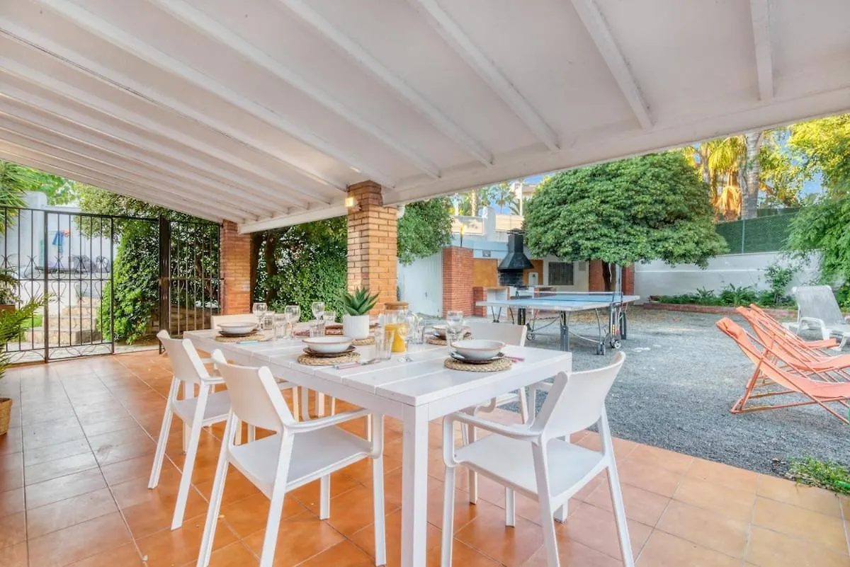 Escape To Salou! Pool, Barbecue & Beach 5 Min Away