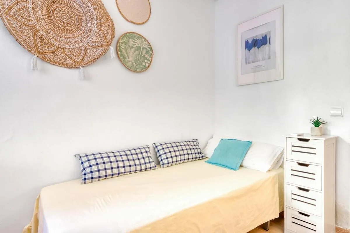 Apartment Escape To Salou! Pool, Barbecue & Beach 5 Min Away Spain