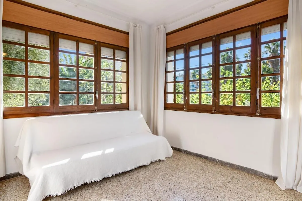 Apartment Escape To Salou! Pool, Barbecue & Beach 5 Min Away Spain