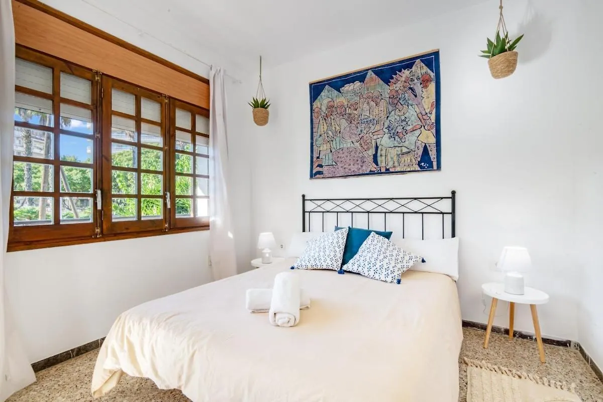 Escape To Salou! Pool, Barbecue & Beach 5 Min Away Apartment Salou