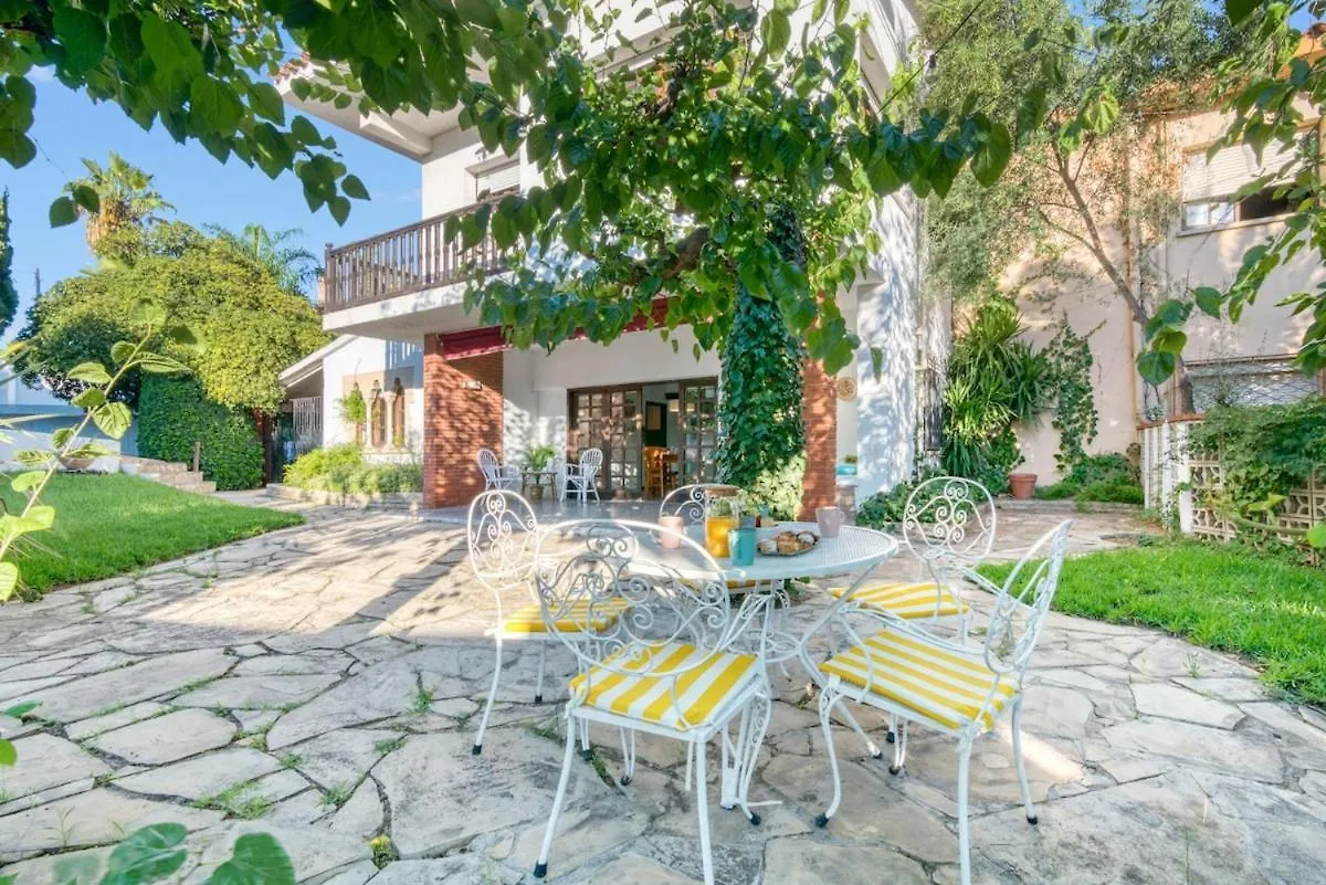 Escape To Salou! Pool, Barbecue & Beach 5 Min Away 0*, Salou